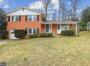 9520 Linden Ave, Bethesda, MD 20814
