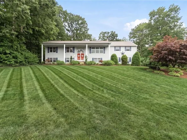 100 Spring Water Dr, Woonsocket, RI 02895