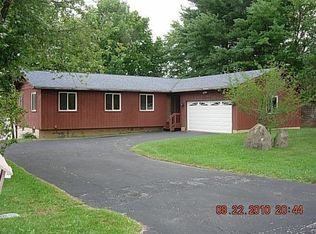 830 Western Star Ct, Roaming Shores, OH 44085