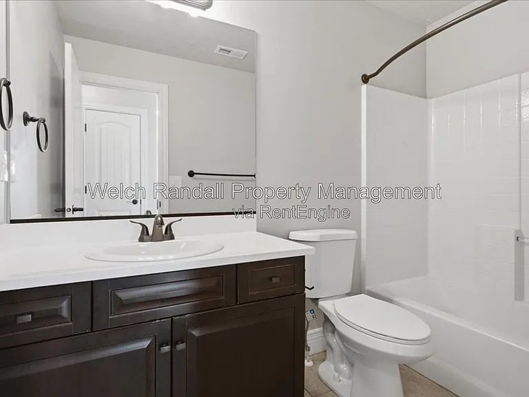 2106 E Sunnyvale Dr — Photo 18