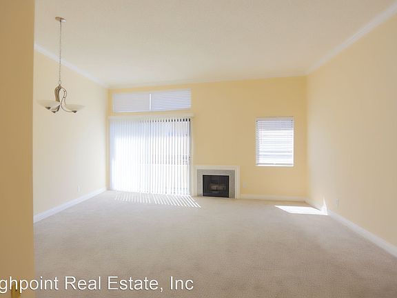 3rd image of 18620 Burbank Blvd APT 203