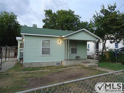 5th image of 2811 Lombrano St