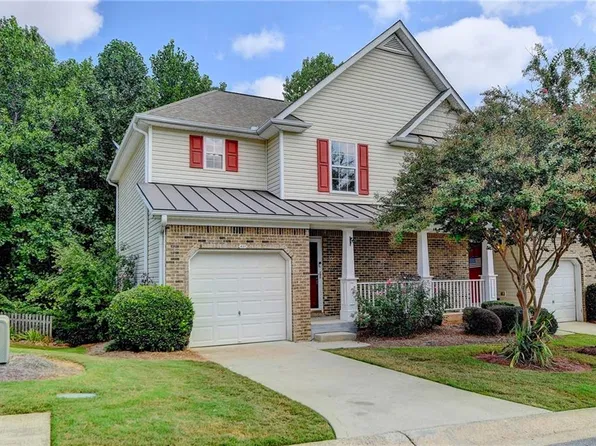 437 Red Coat Ln, Woodstock, GA 30188