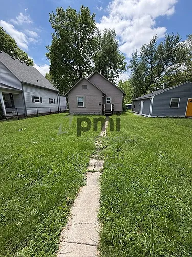 1327 W 32nd St Photo 1