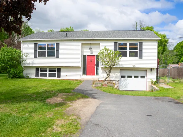 889 Mason St, Morrisonville, NY 12962