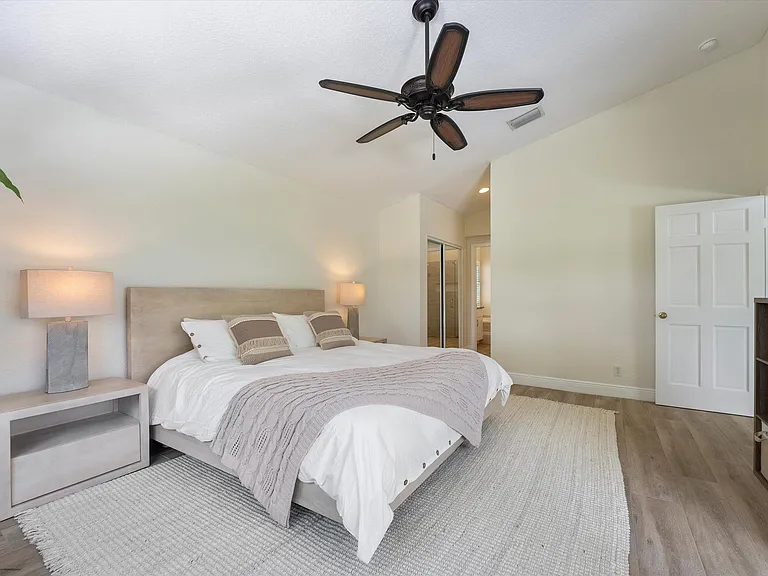 4033 Bluff Harbor Way — Photo 9