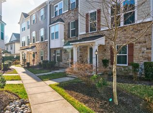 516 Clara Ln, Virginia Beach, VA 23451