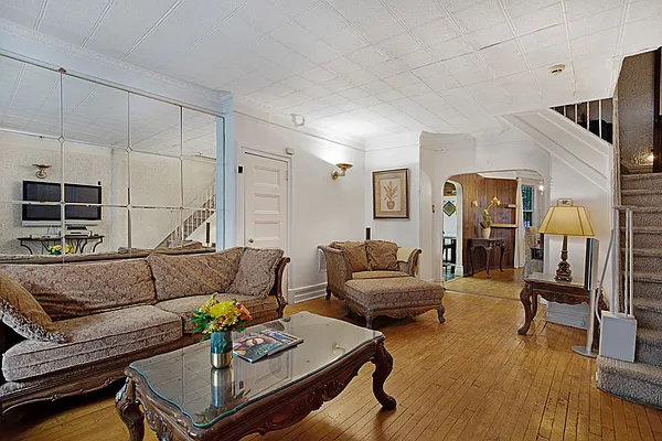 Sold by Compass | media 2