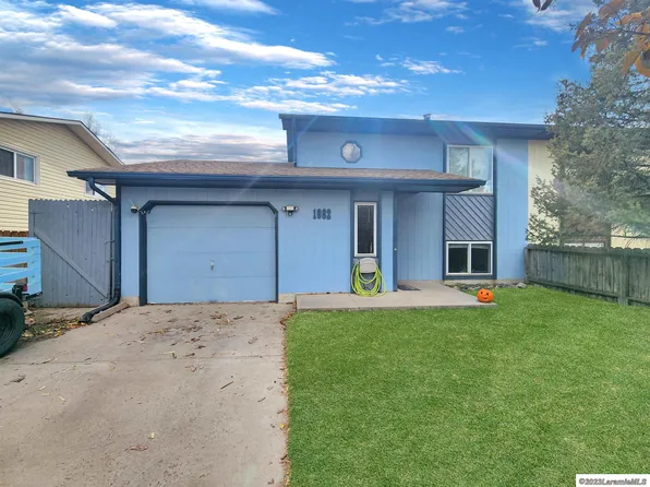1962 Van Buren St, Laramie, WY 82070