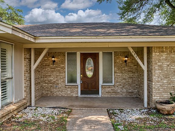 5th image of 4501 Trowbridge Dr
