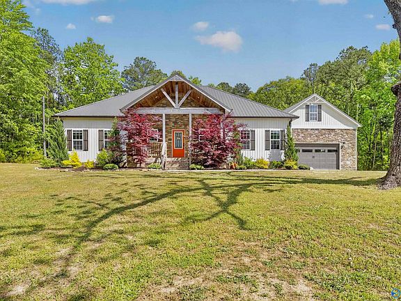 3rd image of 619 Mini Farm Rd
