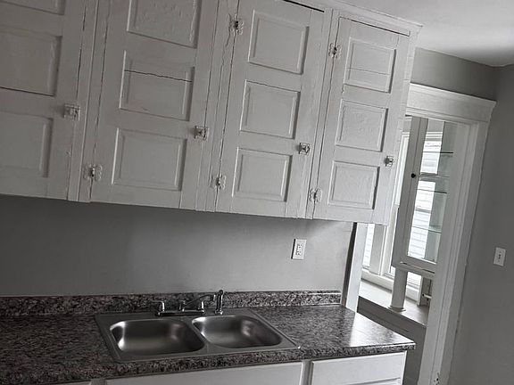 4th image of 10707 Hampden Ave APT 2