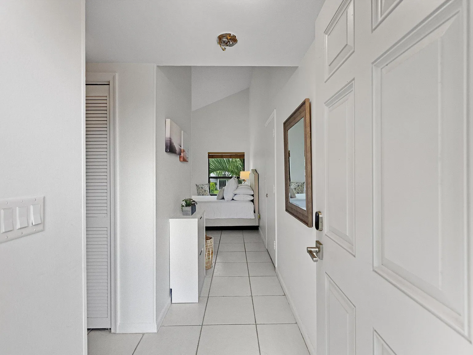 1 bed, 1.0 bath, 600 sqft, $2,500 — Photo 2