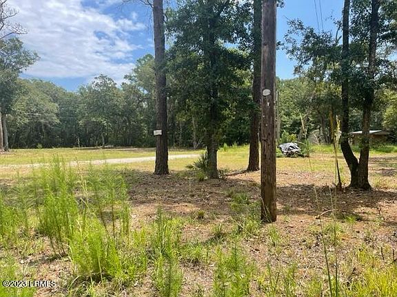 3rd image of 40 Sea Pines Drive