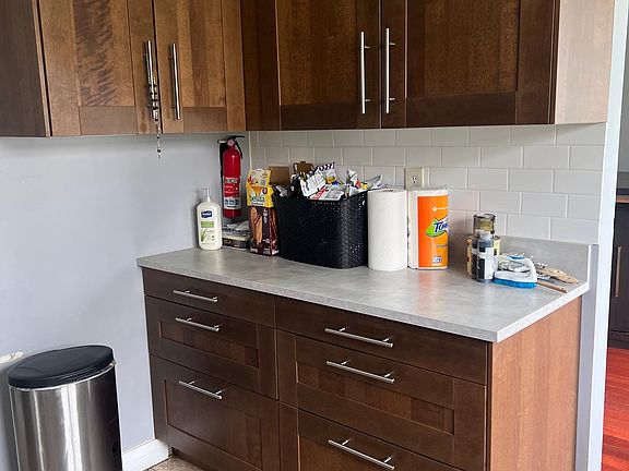 3rd image of 7087 Lochmoor Dr