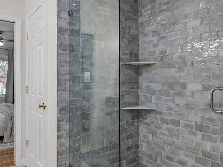 1132 Dunbarton Ln — Photo 5
