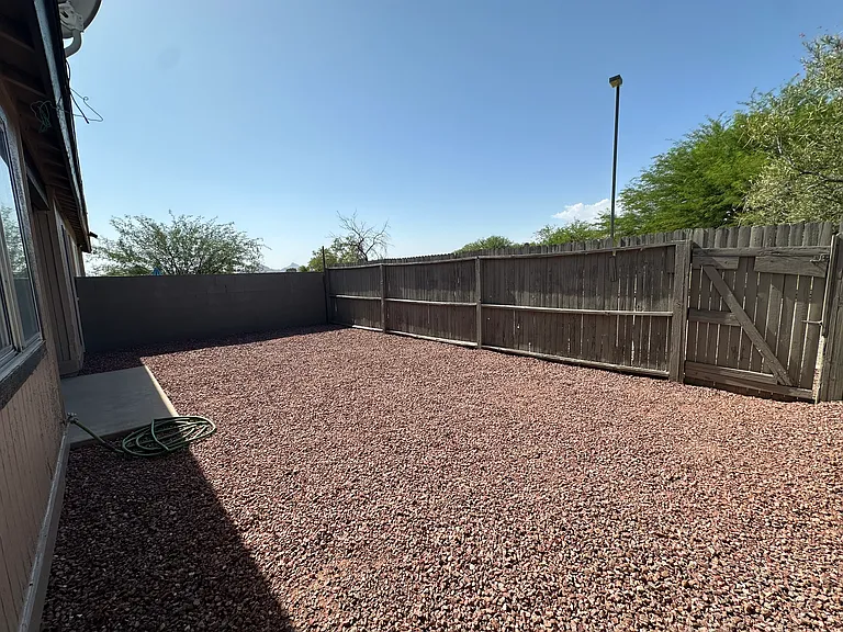 5130 S Montana Pl — Photo 9