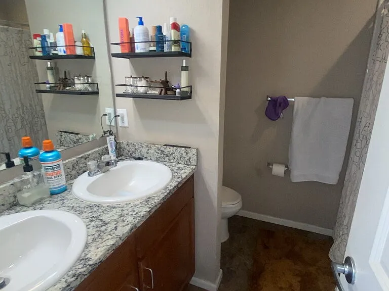 70 W Layton Ave #B — Photo 4