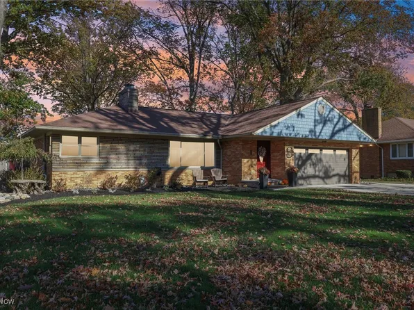24714 Wolf Rd, Bay Village, OH 44140