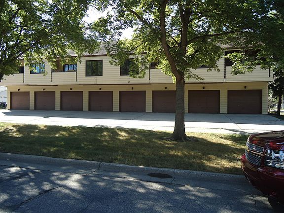 2nd image of 804 10th St S APT A4