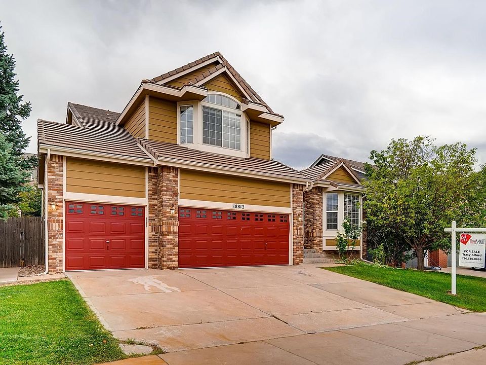 Welcome to 18812 E Lasalle Place!