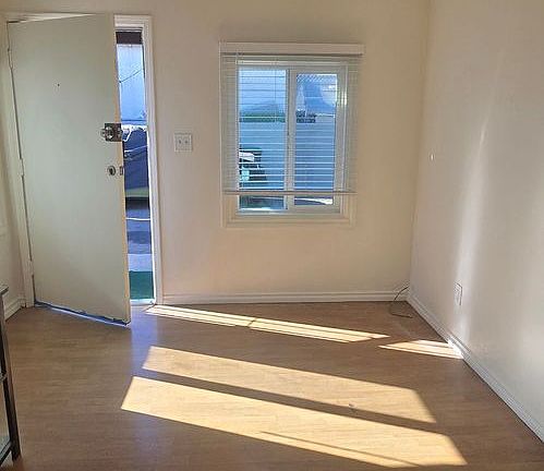 3rd image of 3142 National Ave #3144
