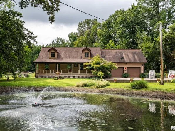 5560 Hidden Acres Ln, Carterville, IL 62918