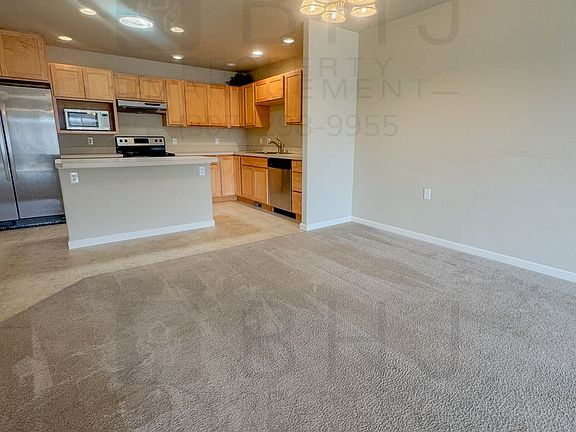 3rd image of 1701 Park Side Ct