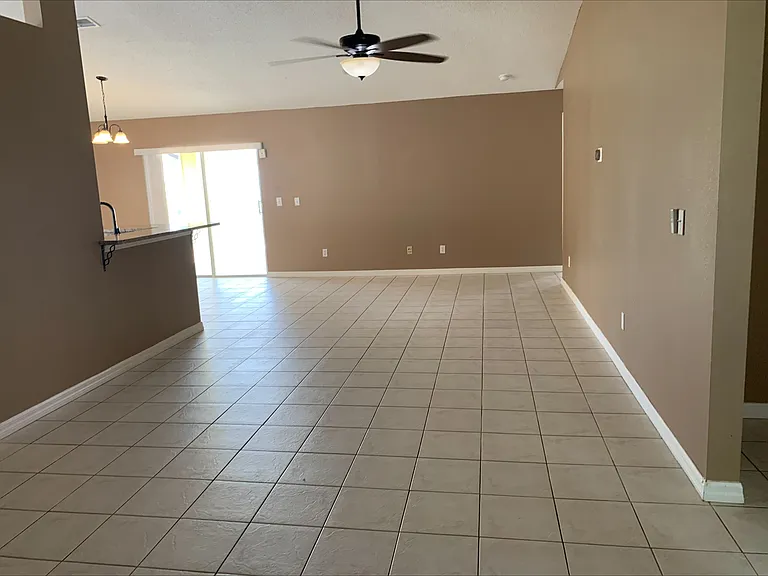 7817 Laurel Oak Ln — Photo 10