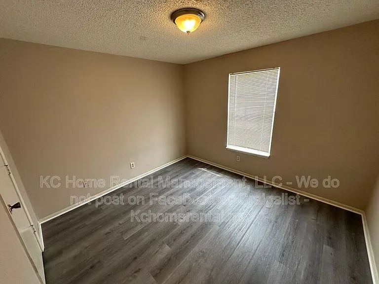 838 Saddlewood St #B — Photo 17