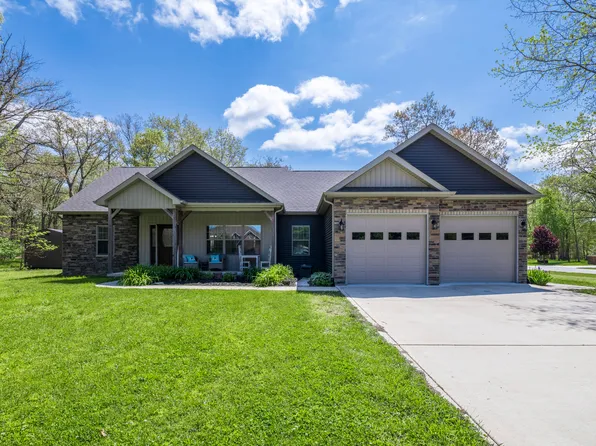 10451 Mattie Ln, Wheatfield, IN 46392