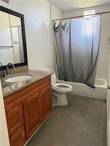 2 bed, 1.0 bath, 750 sqft, $1,100 — Photo 3