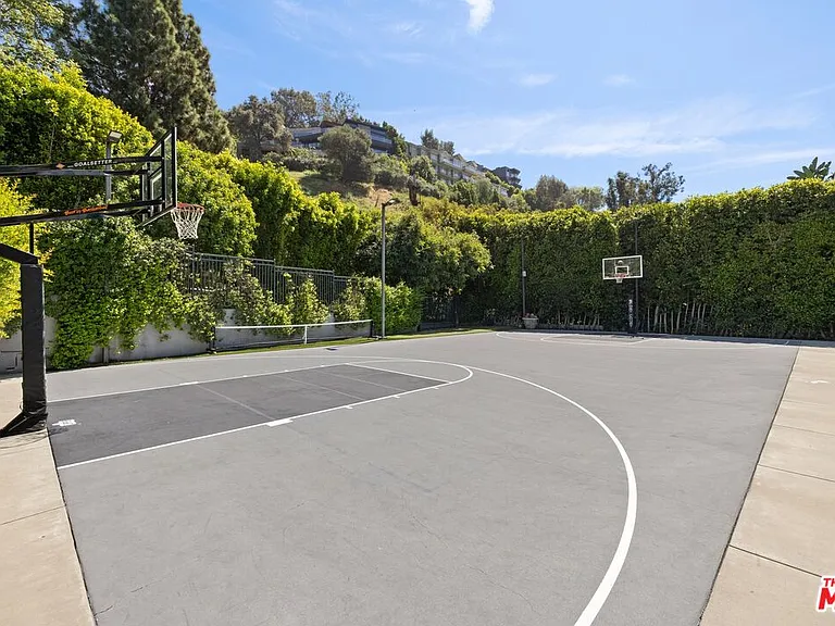 1214 Coldwater Canyon Dr — Photo 11