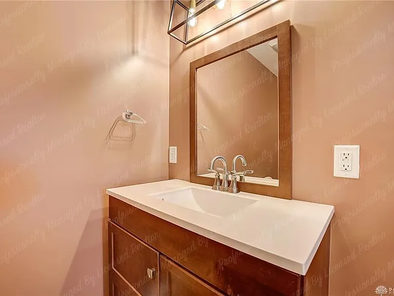 3220 Spillway Ct — Photo 47