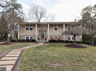 1 Old Stevens Ln, Voorhees, NJ 08043