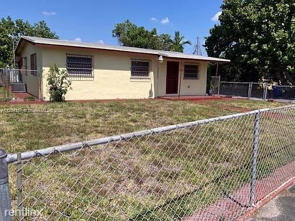 2nd image of 8520 NW 31st Ct