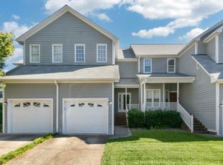 8310 Hempshire Pl APT 105, Raleigh, NC 27613