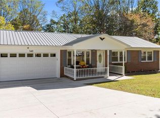 140 Nevada Ave, Mount Airy, NC 27030