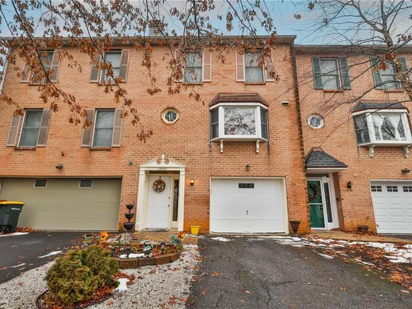 1889 Georgia Dr, Whitehall, PA 18052