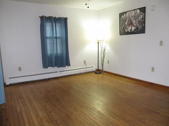 4th image of 41 Telegraph St