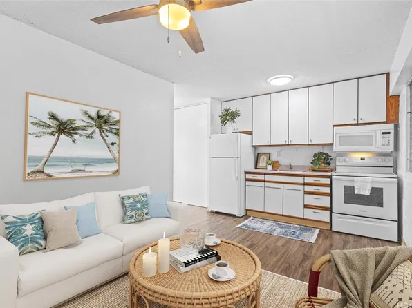 1620 Keeaumoku St APT 404, Honolulu, HI 96822