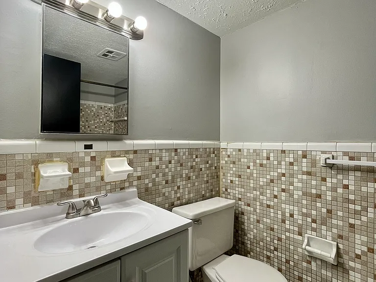 1750 Saint Johns Blvd #17 — Photo 10