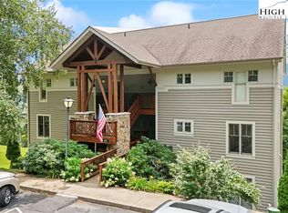 143 Hawks Peak Ln APT 122, Seven Devils, NC 28604