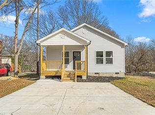 605 Lee St, Burlington, NC 27217