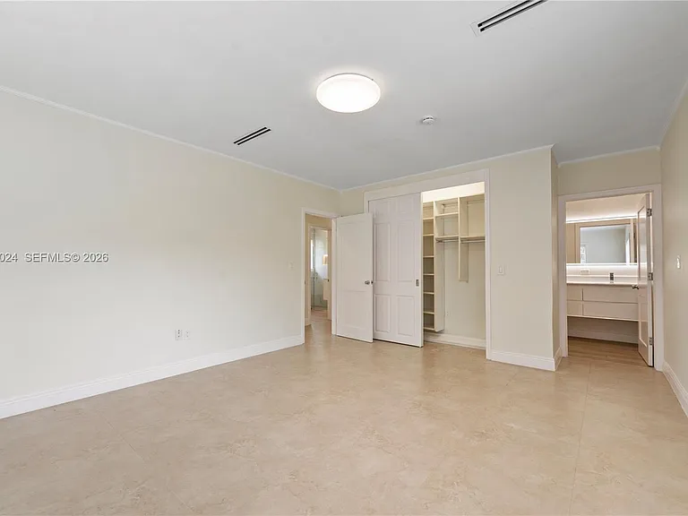 516 Gerona Ave — Photo 18