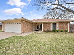 741 Kensington Ln, Mansfield, TX 76063