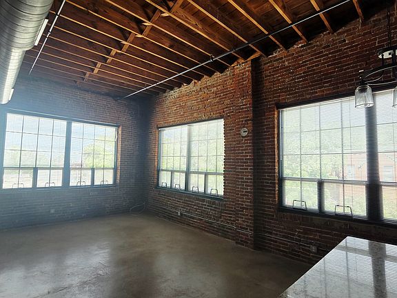 5th image of 1445 S 18th St #245