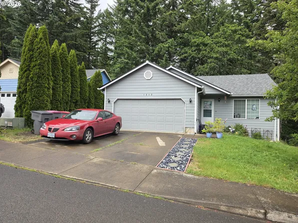 1212 SW Pioneer Dr, Willamina, OR 97396