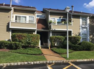 11 Crop Ct, Tinton Falls, NJ