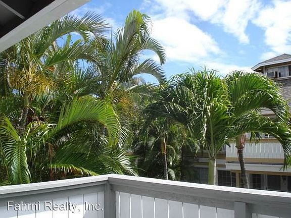 4th image of 456 Mananai Pl APT V